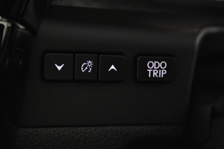 Lexus ES - 300h Business Line 27