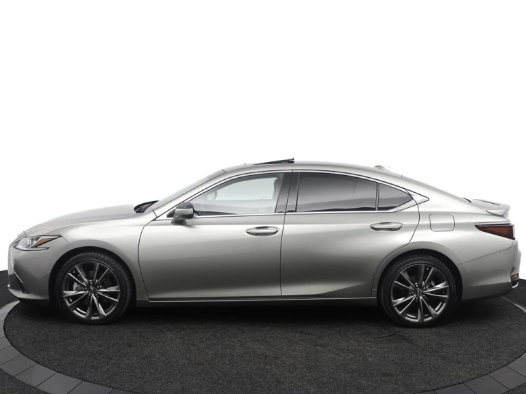 Lexus ES - 300h Business Line 3