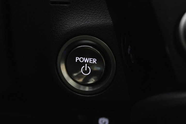 Lexus ES - 300h Business Line 39
