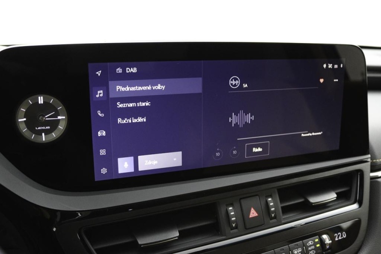 Lexus ES - 300h Business Line 44