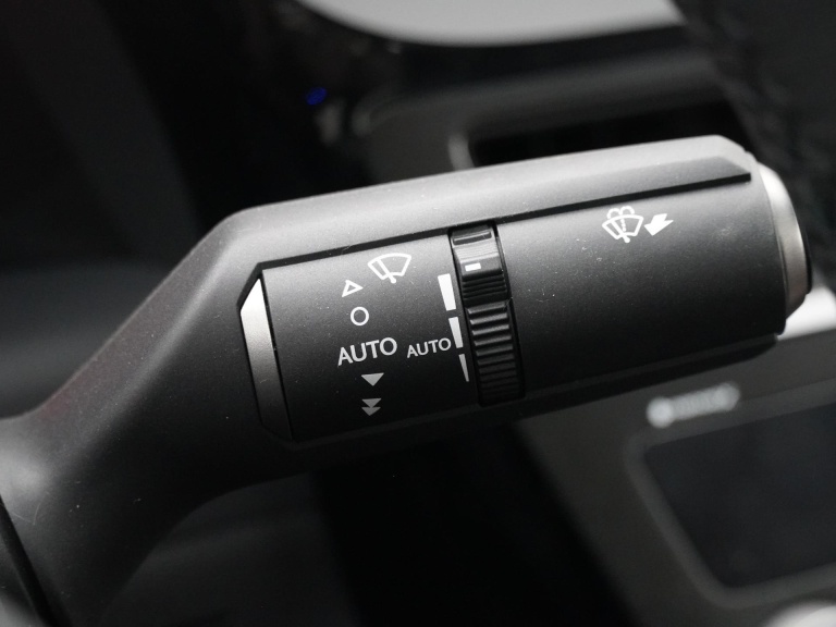 Lexus ES - 300h Business Line 17