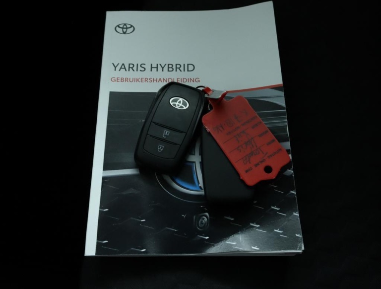 Toyota Yaris - 1.5 Hybrid Dynamic 11