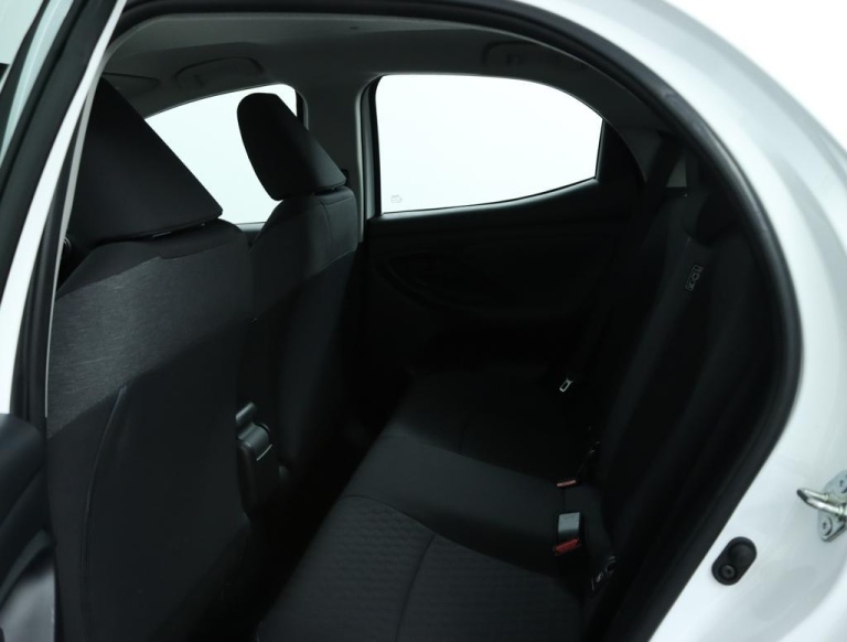 Toyota Yaris - 1.5 Hybrid Dynamic 18