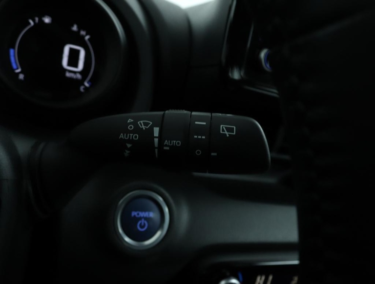 Toyota Yaris - 1.5 Hybrid Dynamic 30