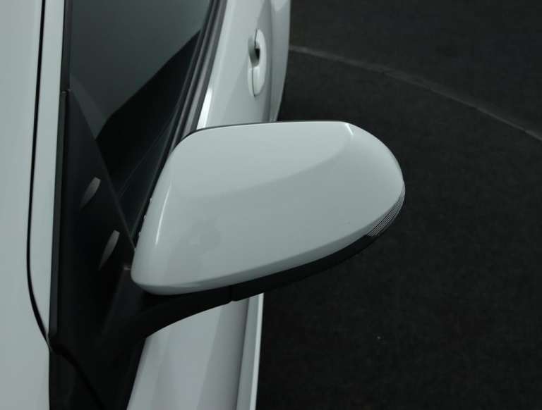 Toyota Yaris - 1.5 Hybrid Dynamic 35