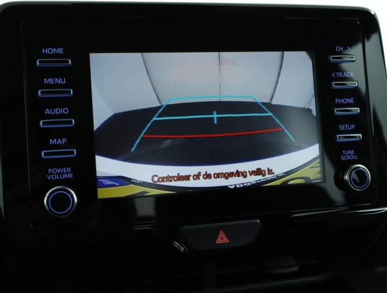 Toyota Yaris - 1.5 Hybrid Dynamic 8