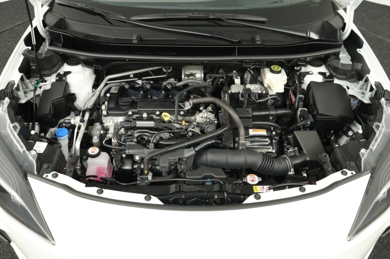 Toyota Yaris Cross - 1.5 Hybrid  32