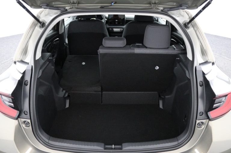 Toyota Yaris - 1.5 Hybrid 115 First Edition 19
