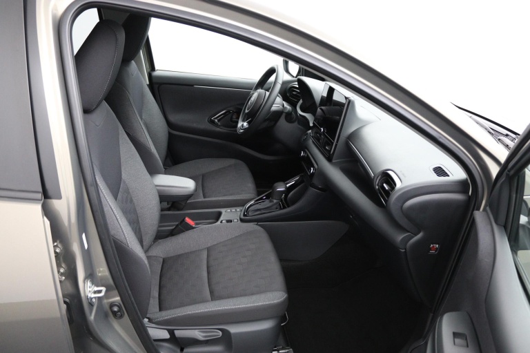 Toyota Yaris - 1.5 Hybrid 115 First Edition 26