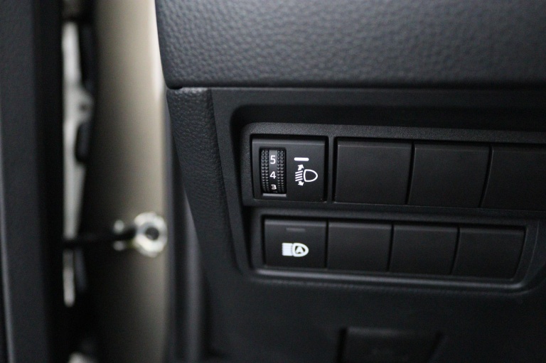 Toyota Yaris - 1.5 Hybrid 115 First Edition 30