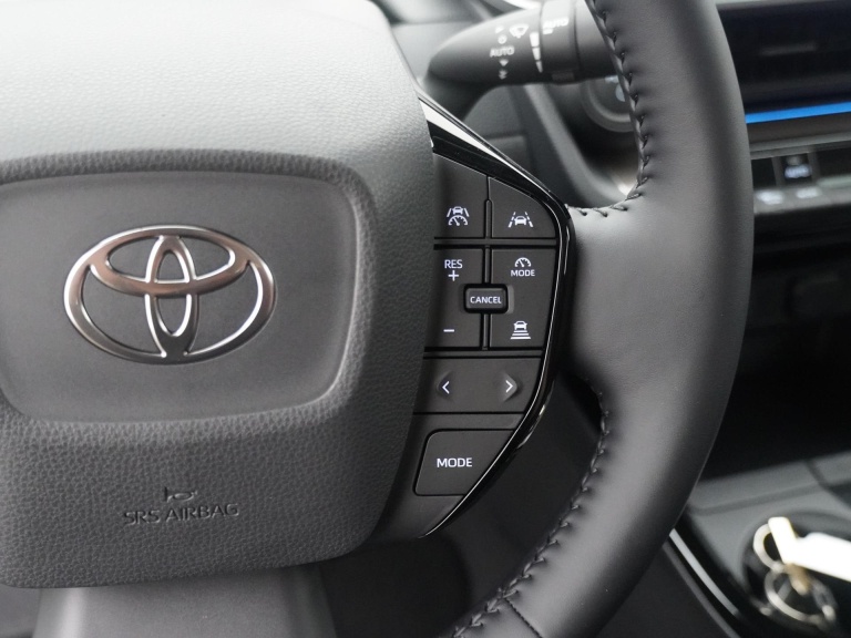 Toyota Prius - 2.0 Plug-in Executive 13