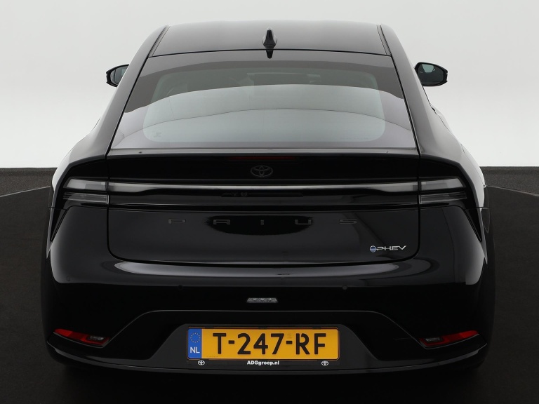 Toyota Prius - 2.0 Plug-in Executive 19