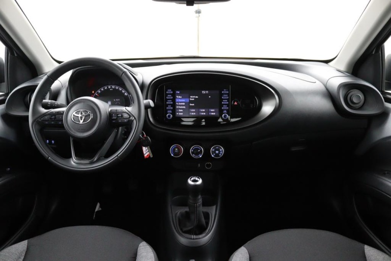 Toyota Aygo X - 1.0 VVT-i MT Play 12