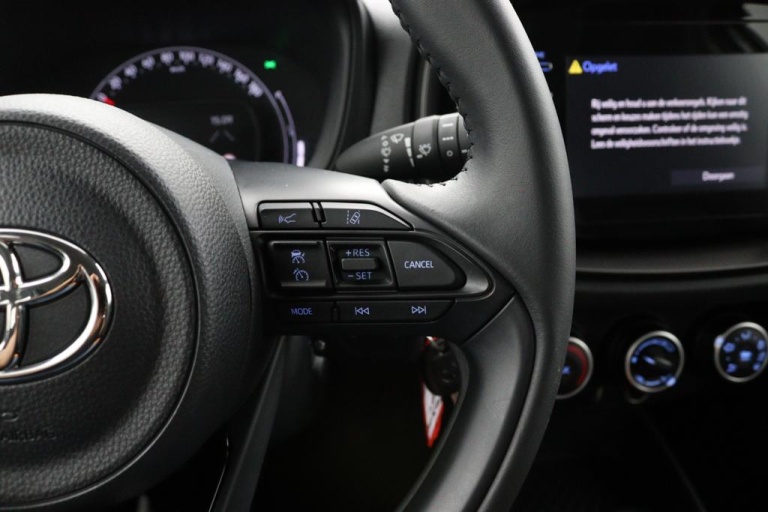 Toyota Aygo X - 1.0 VVT-i MT Play 18