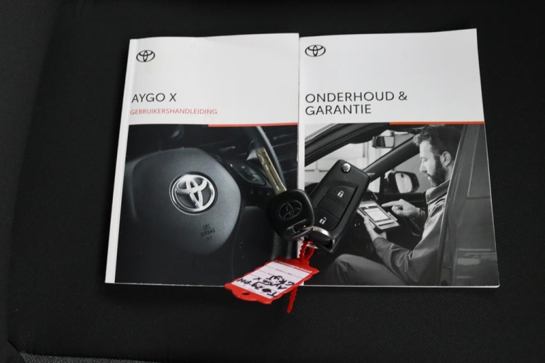 Toyota Aygo X - 1.0 VVT-i MT Play 26