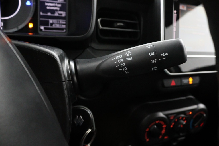 Suzuki Ignis - 1.2 Smart Hybrid Select 26