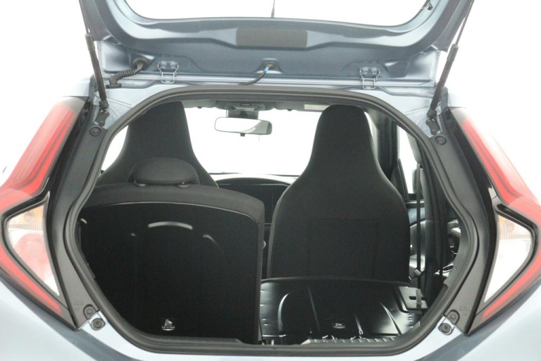 Toyota Aygo X - 1.0 VVT-i MT Play 22