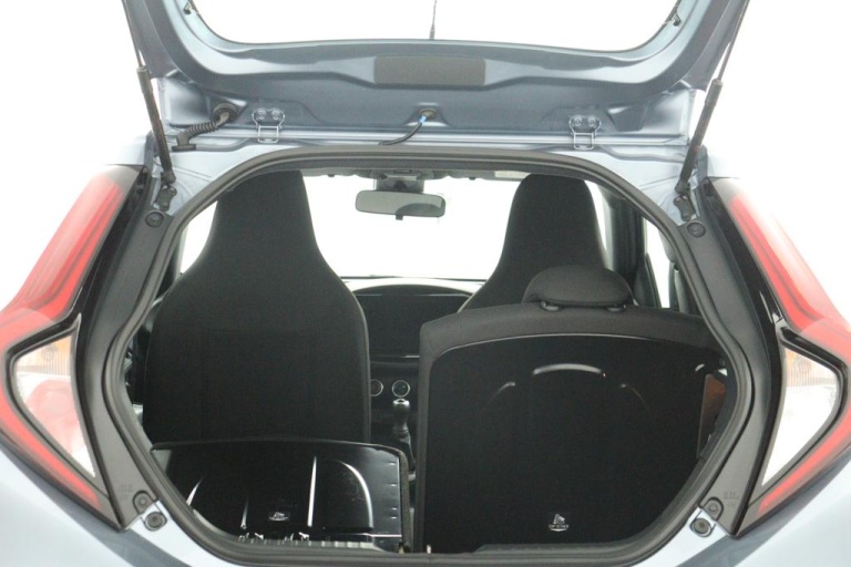 Toyota Aygo X - 1.0 VVT-i MT Play 24