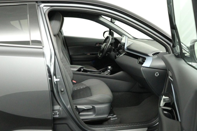 Toyota C-HR - 2.0 Hybrid Style 22