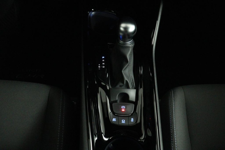 Toyota C-HR - 2.0 Hybrid Style 26