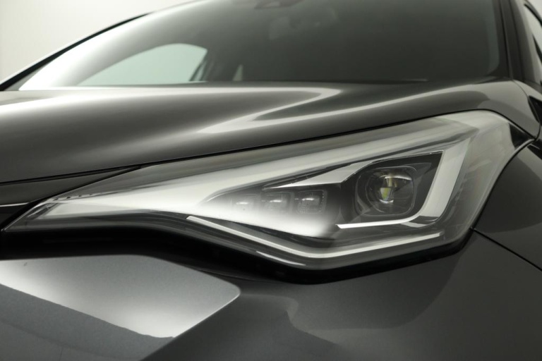Toyota C-HR - 2.0 Hybrid Style 36