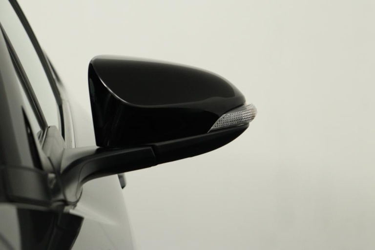 Toyota C-HR - 2.0 Hybrid Style 37