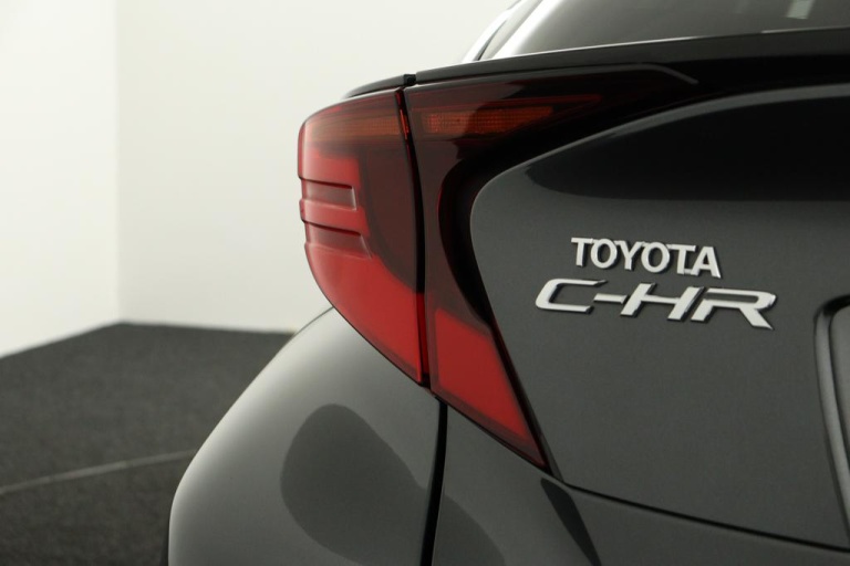 Toyota C-HR - 2.0 Hybrid Style 38