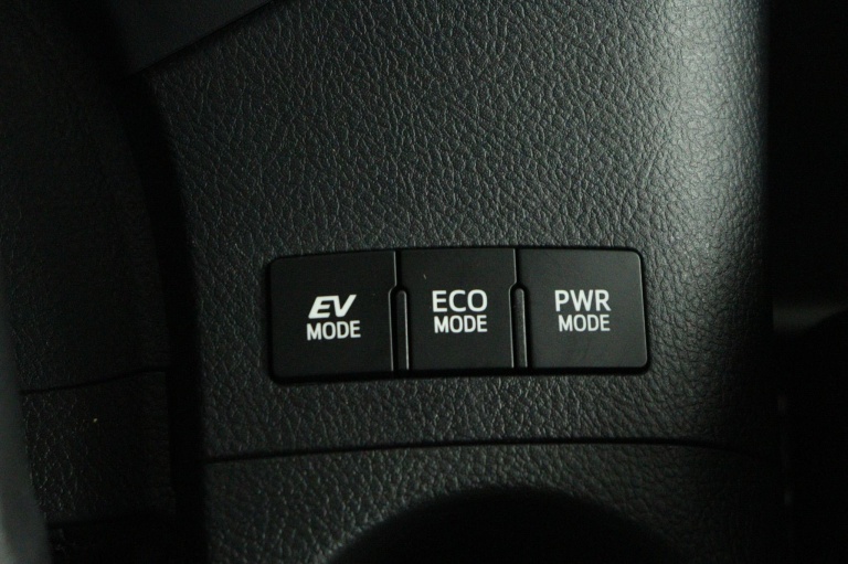 Toyota Auris - 1.8 Hybrid Dynamic 38