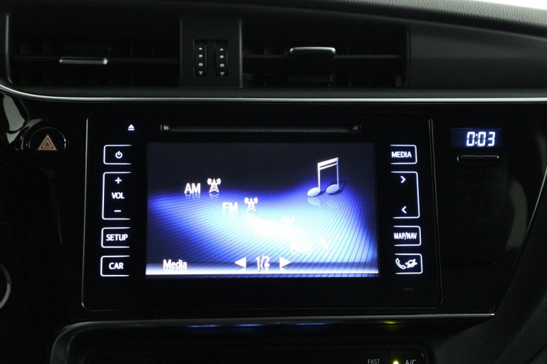 Toyota Auris - 1.8 Hybrid Dynamic 40
