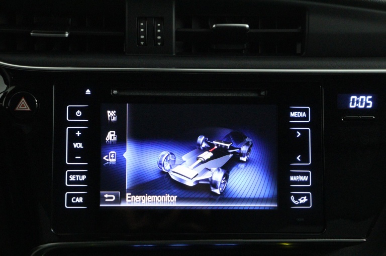 Toyota Auris - 1.8 Hybrid Dynamic 46