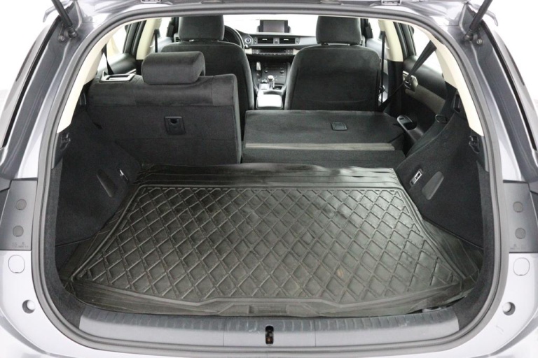 Lexus CT - 200h Business Line 23