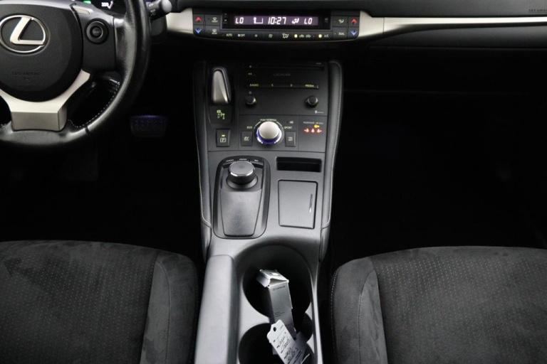 Lexus CT - 200h Business Line 25