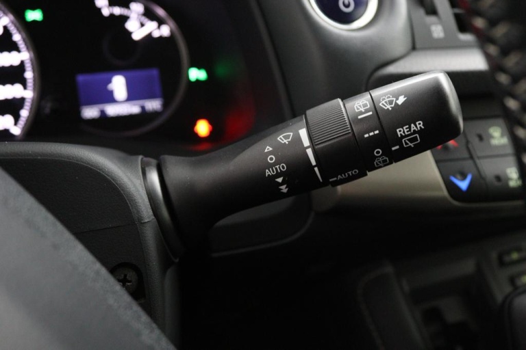 Lexus CT - 200h Business Line 28