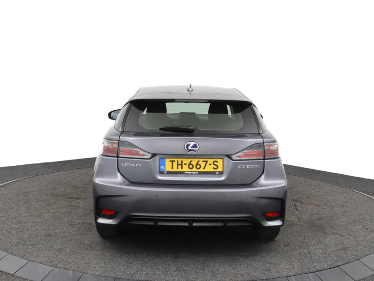 Lexus CT - 200h Business Line 31
