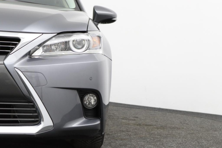 Lexus CT - 200h Business Line 32