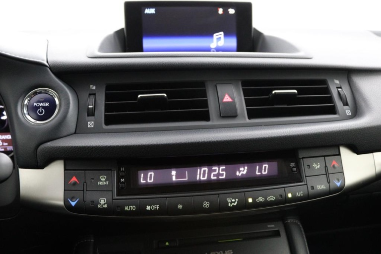 Lexus CT - 200h Business Line 7