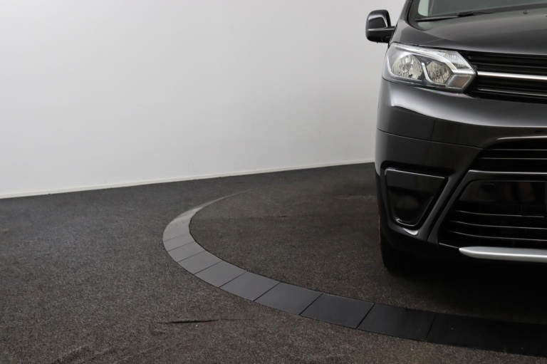 Toyota PROACE Long Worker DC - 2.0 D-4D Live 27