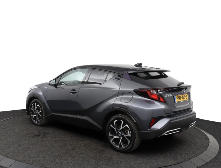 Toyota C-HR - 2.0 Hybrid Dynamic 12
