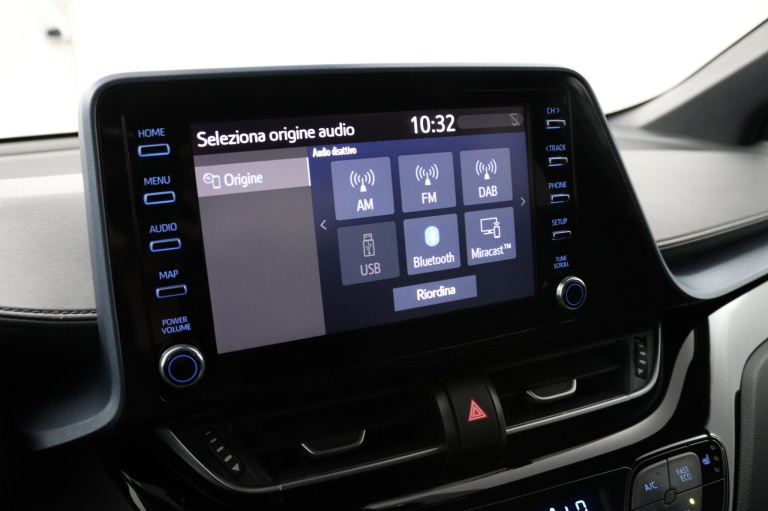 Toyota C-HR - 2.0 Hybrid Dynamic 9