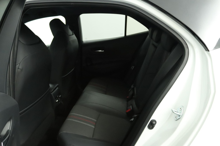 Toyota Corolla - 1.8 Hybrid GR-Sport 17