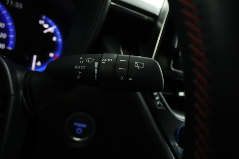 Toyota Corolla - 1.8 Hybrid GR-Sport 31
