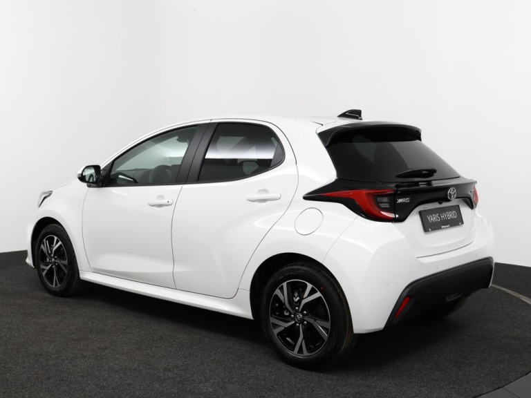 Toyota Yaris - 1.5 Hybrid 115 Dynamic 11