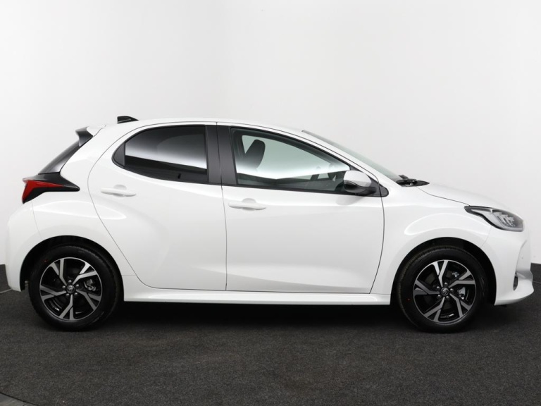 Toyota Yaris - 1.5 Hybrid 115 Dynamic 12