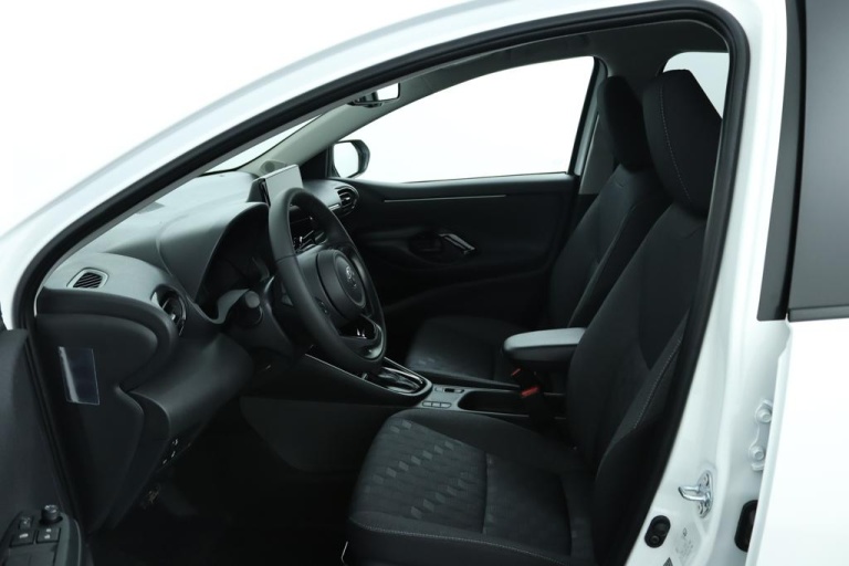 Toyota Yaris - 1.5 Hybrid 115 Dynamic 16