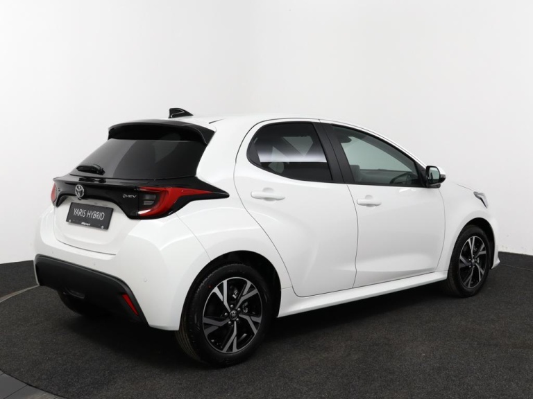 Toyota Yaris - 1.5 Hybrid 115 Dynamic 2