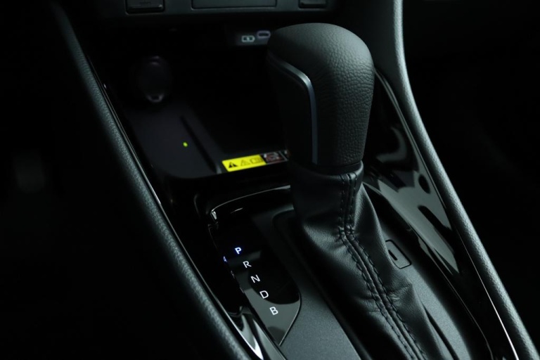 Toyota Yaris - 1.5 Hybrid 115 Dynamic 24