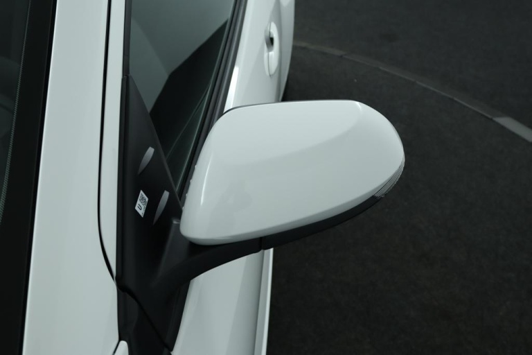 Toyota Yaris - 1.5 Hybrid 115 Dynamic 37