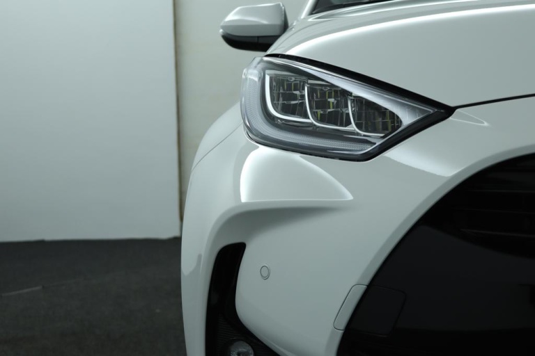 Toyota Yaris - 1.5 Hybrid 115 Dynamic 39