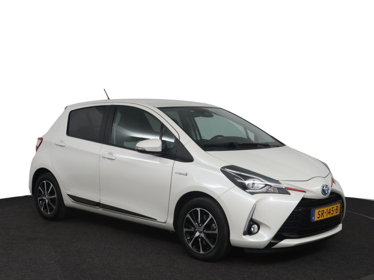 Toyota Yaris - 1.5 Hybrid Design Sport 13
