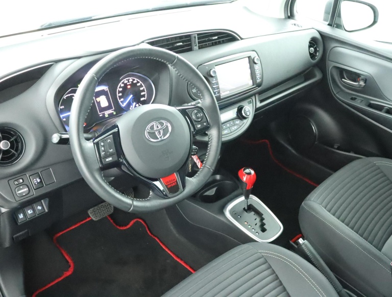 Toyota Yaris - 1.5 Hybrid Design Sport 66
